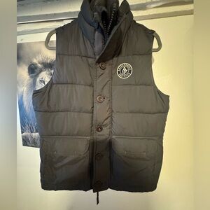 Abercrombie & Fitch Charcoal Puffer Vest